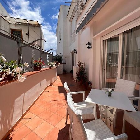 Augusto Capri Apartment Bagian luar foto