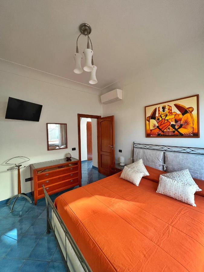 Augusto Capri Apartment Bagian luar foto