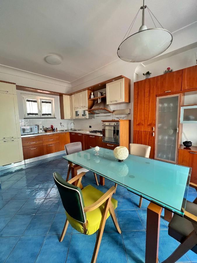 Augusto Capri Apartment Bagian luar foto